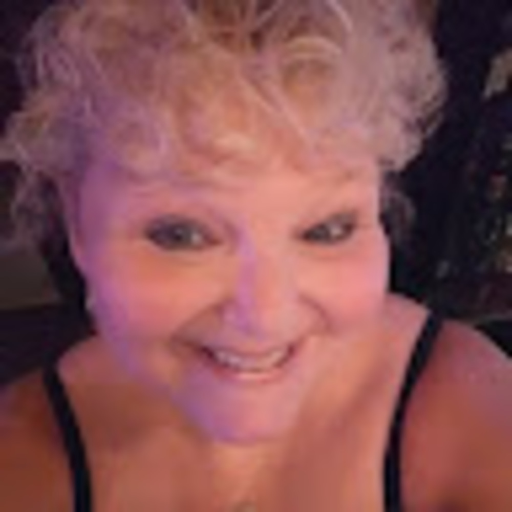 Meet your Posher, Laurie